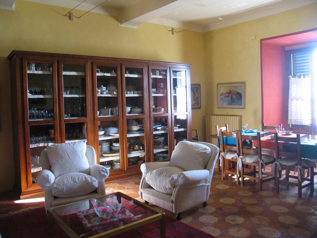 Casamariuccia Konuk evi Massino Visconti Oda fotoğraf